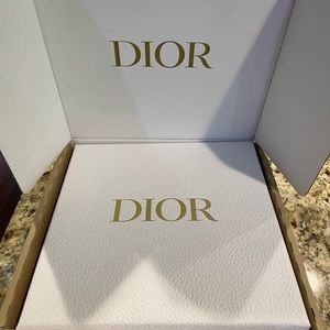 Dior Forever Foundation Fluid 2.5N and lots of freebies